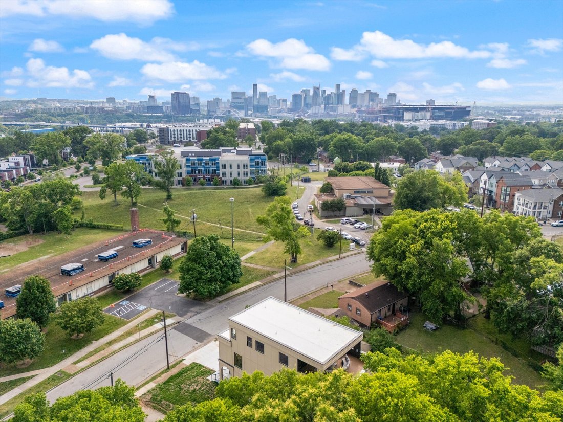 House in Nashville, Tennessee, United States 2 - 17958058