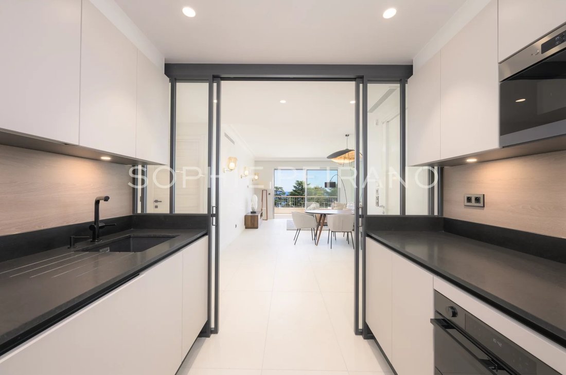 Apartment in Cannes, Provence-Alpes-Côte d'Azur, France 3 - 17959308