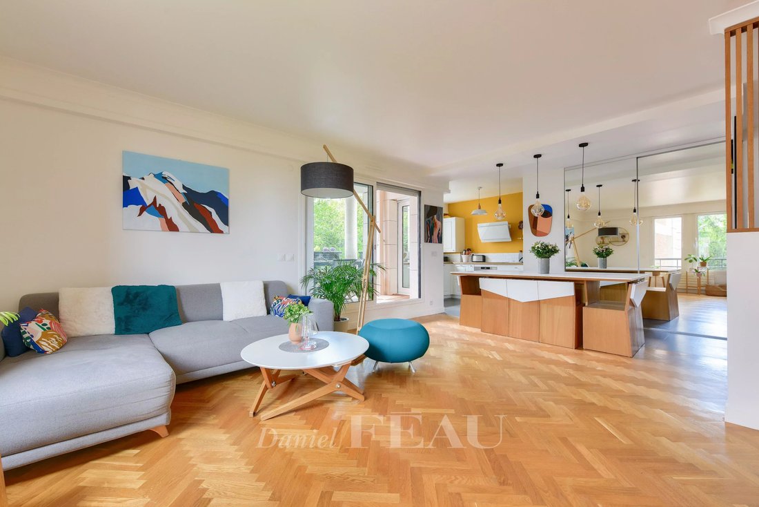 Apartment in Saint-Cloud, Ile-de-France, France 1 - 17959481