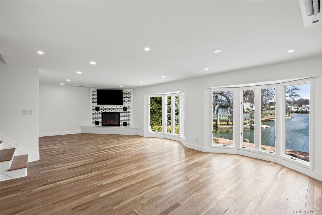 House in Massapequa, New York, United States 3 - 17960615