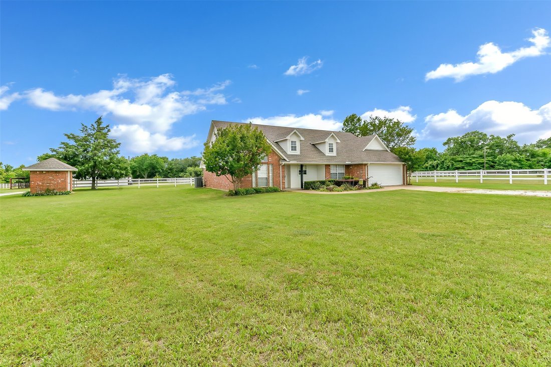 House in Paradise, Texas, United States 5 - 17962408