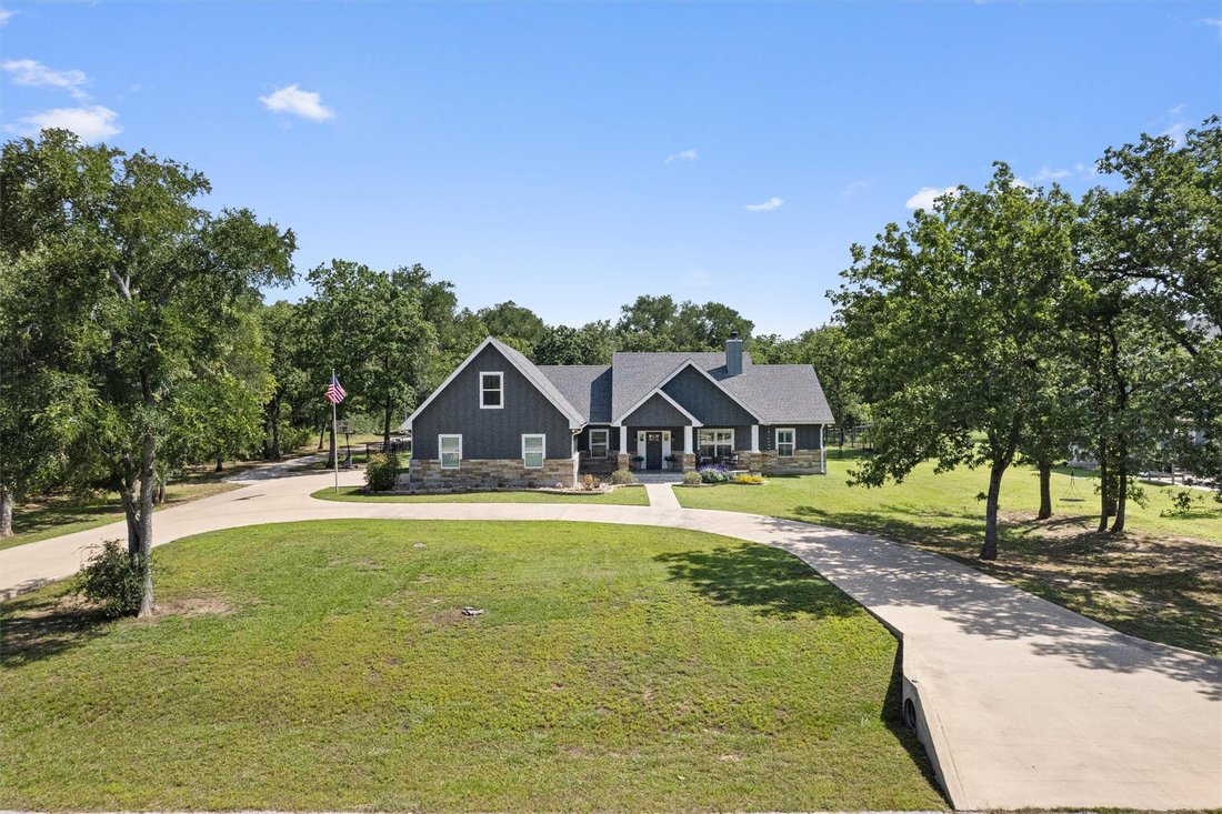 House in Elgin, Texas, United States 3 - 17958100