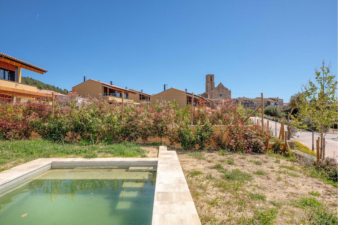 Villa in Regent, Catalonia, Spain 4 - 17646301