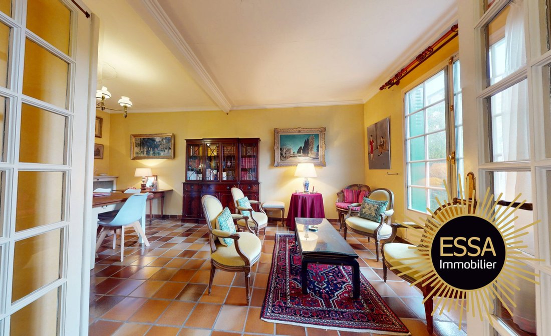 House in Les Arcades, Viroflay, France 2 - 17963426