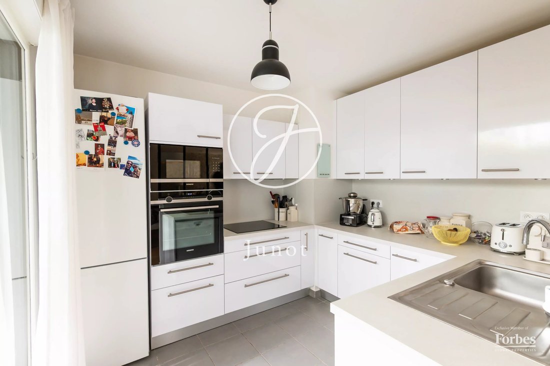 Apartment in Clignancourt-Jules Joffrin, Paris 18e Arrondissement, Paris 5 - 17959444