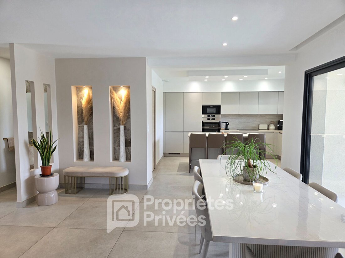 Villa in Ville-Basse, Montelimar, France 2 - 17959759