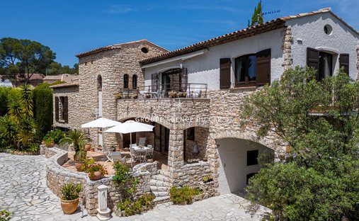 Villa in Boulouris, Saint-Raphaël, France 1