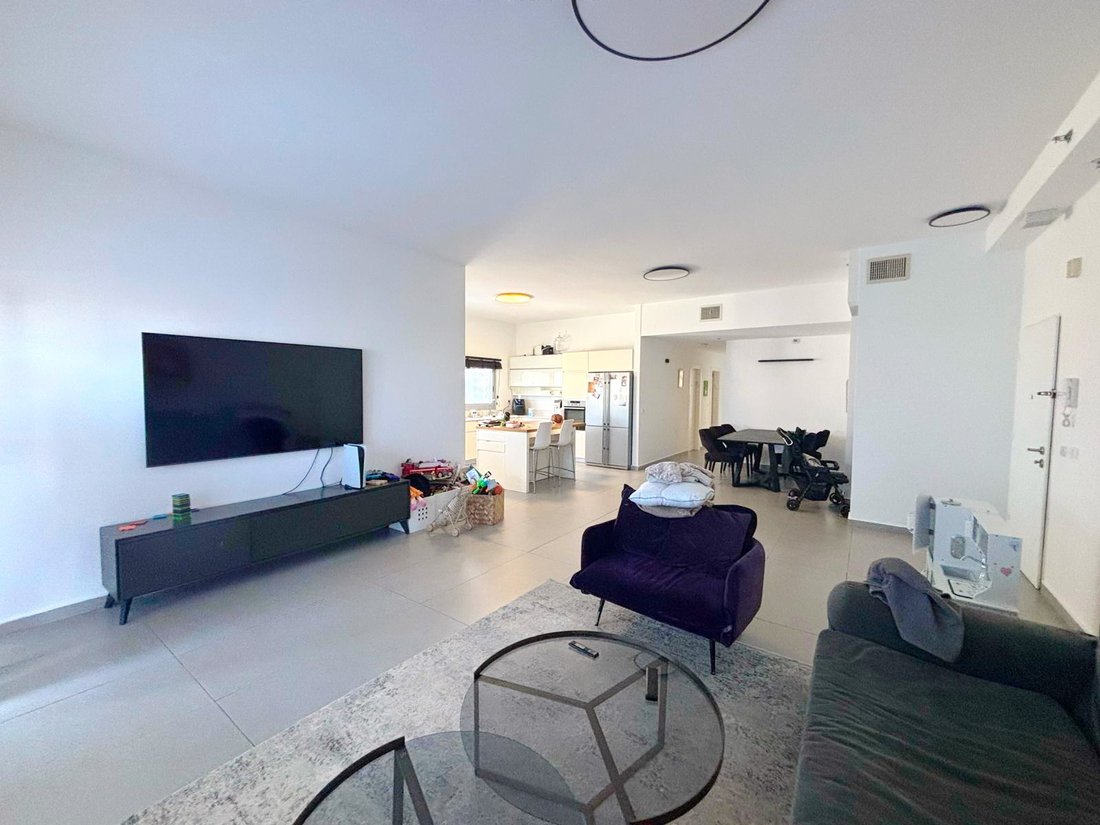 Penthouse in Netanya, Center District, Israel 1 - 17958962