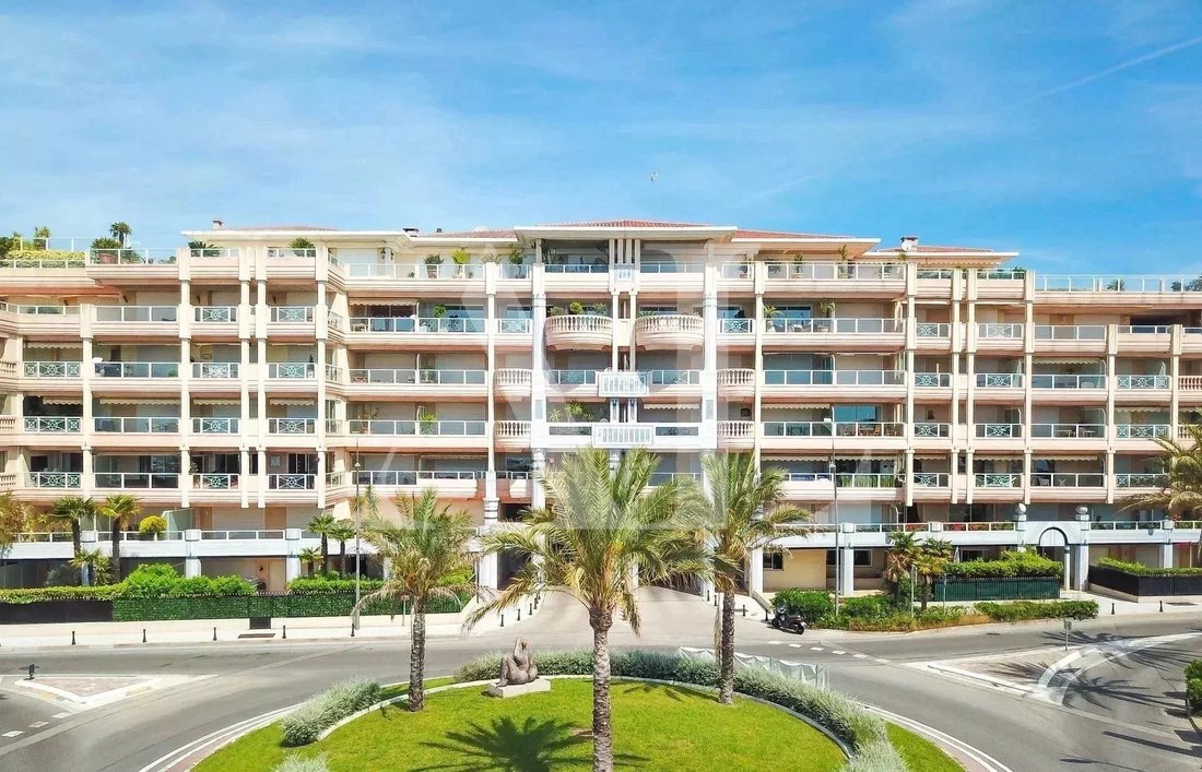 Apartment in Vallauris, Provence-Alpes-Côte d'Azur, France 1 - 17962184
