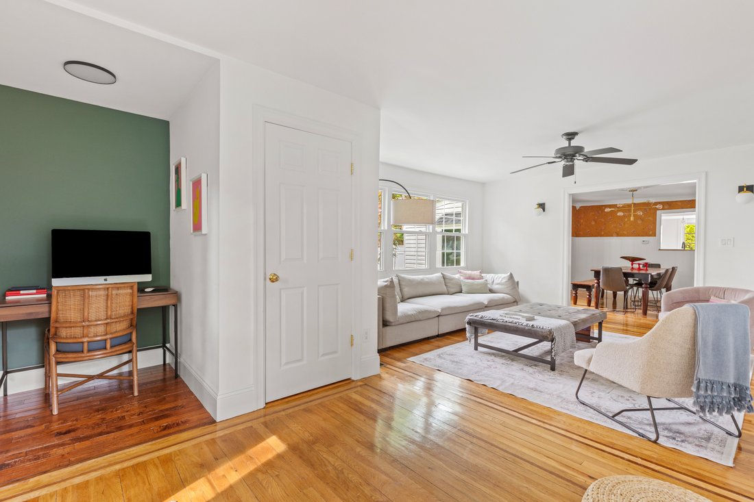 House in Garden City, New York, United States 5 - 17957816