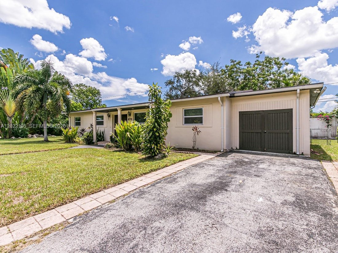 House in Miami, Florida, United States 3 - 17960796