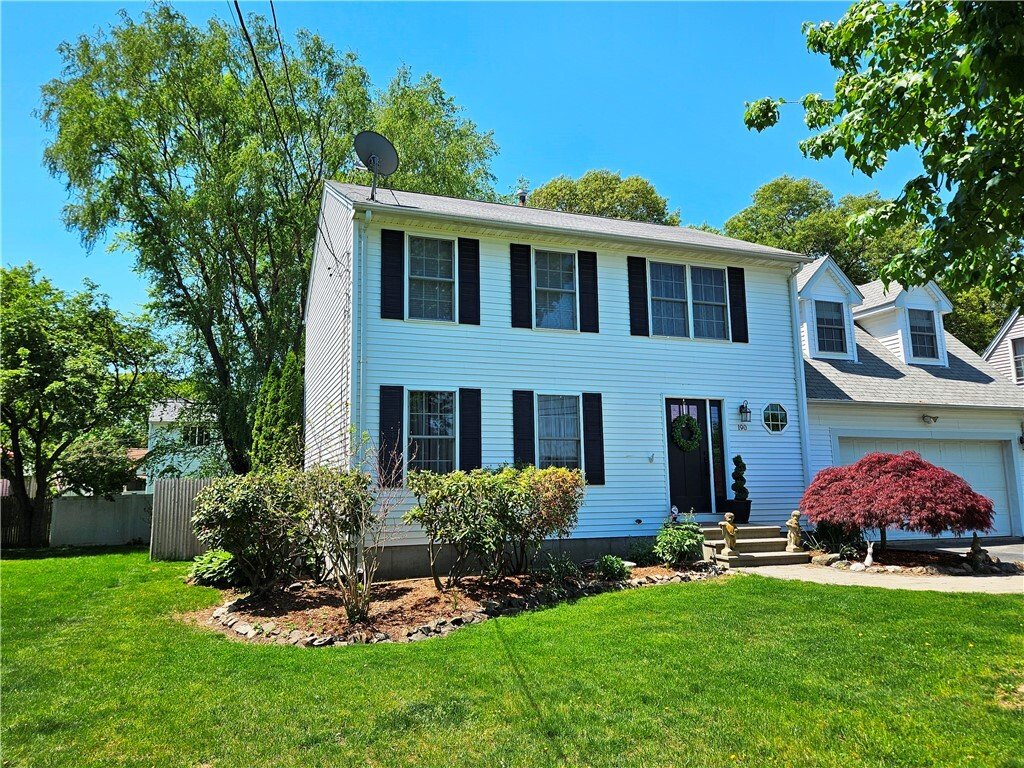 House in Warwick, Rhode Island, United States 2 - 17957979