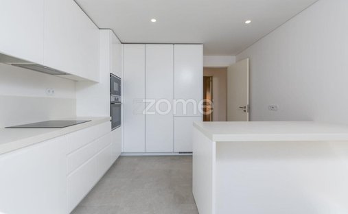 Apartment in Alges, Linda-a-Velha e Cruz Quebrada-Dafundo, Lisbon, Portugal 1