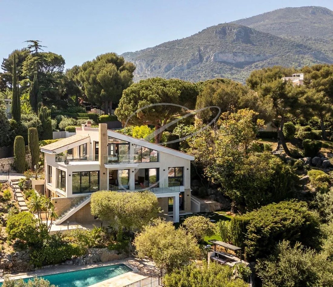 Villa in French Riviera, Provence-Alpes-Côte d'Azur, France 1 - 17728057
