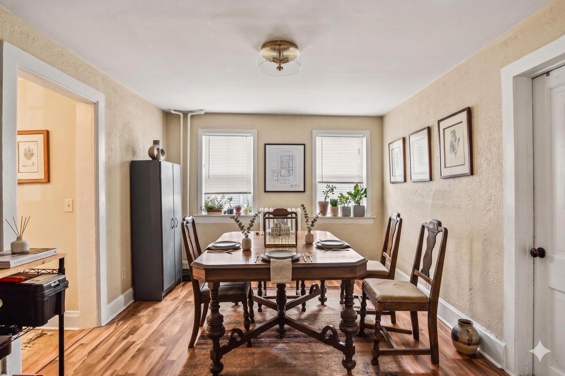 House in Madison, Wisconsin, United States 2 - 17960647