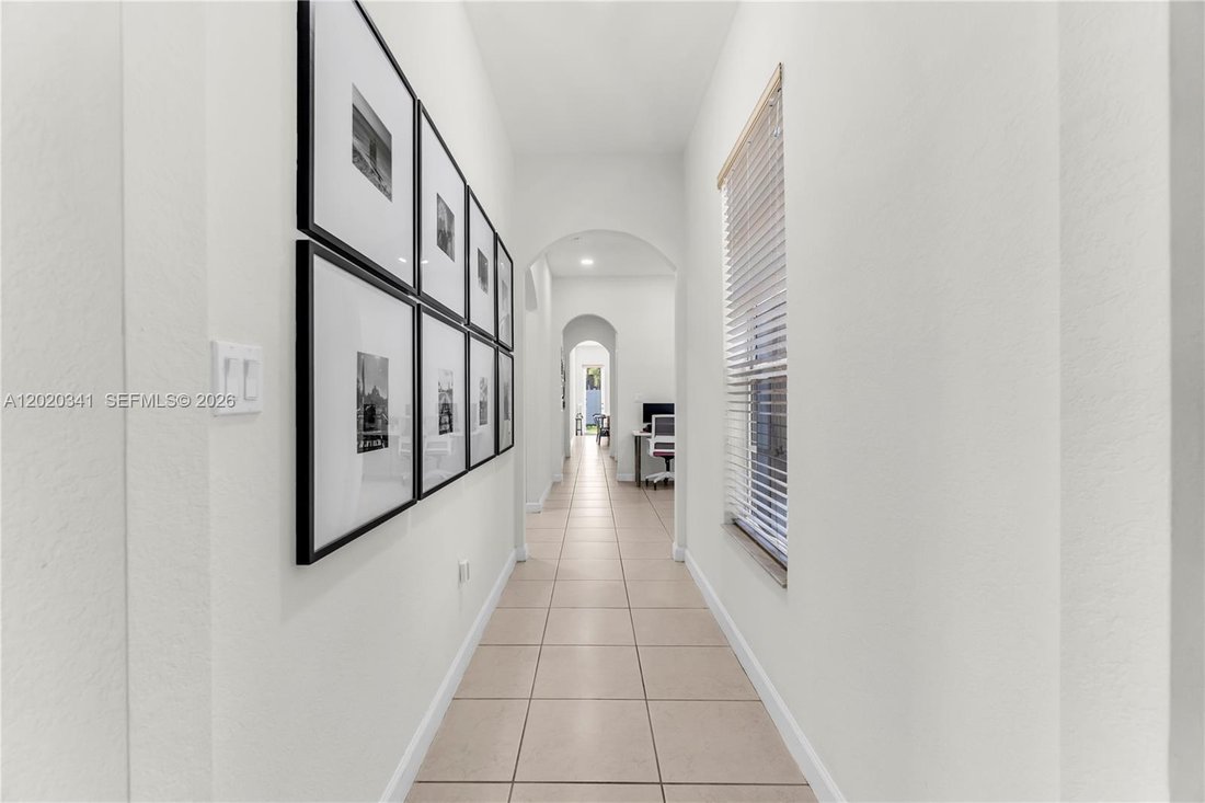 House in Miami, Florida, United States 5 - 17957960