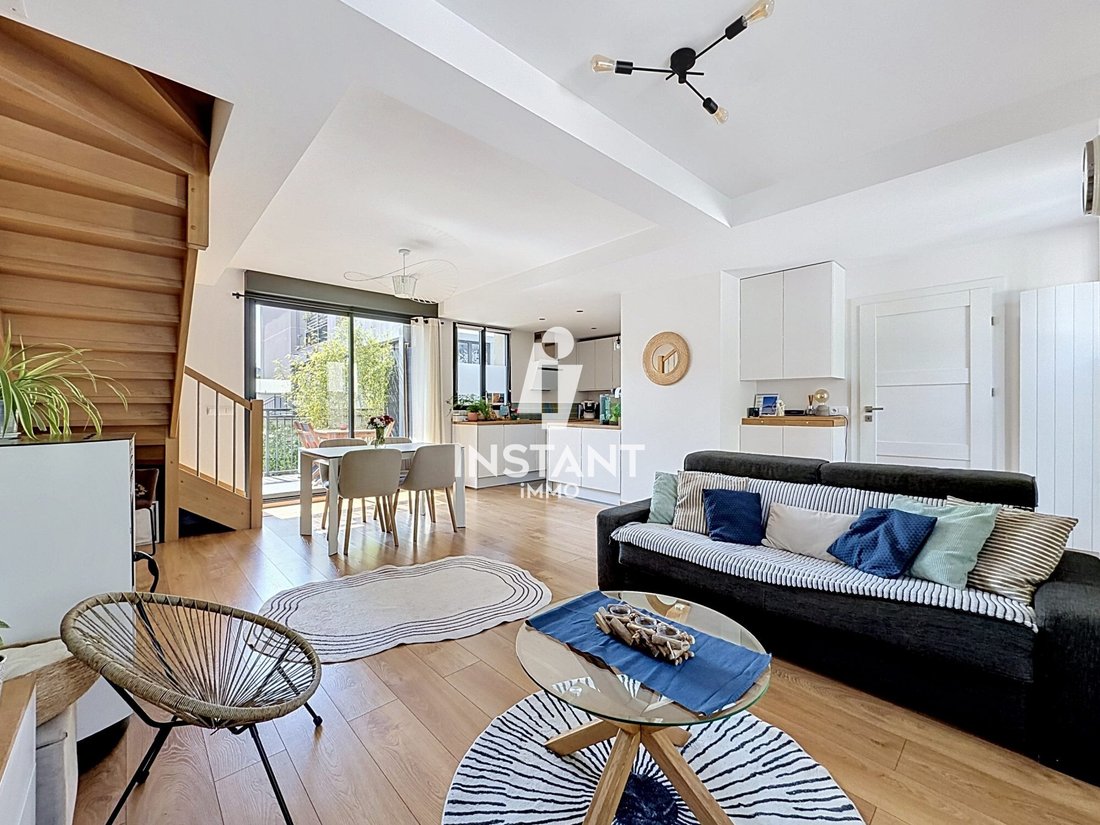 Apartment in Charentonneau, Maisons-Alfort, France 1 - 17963384