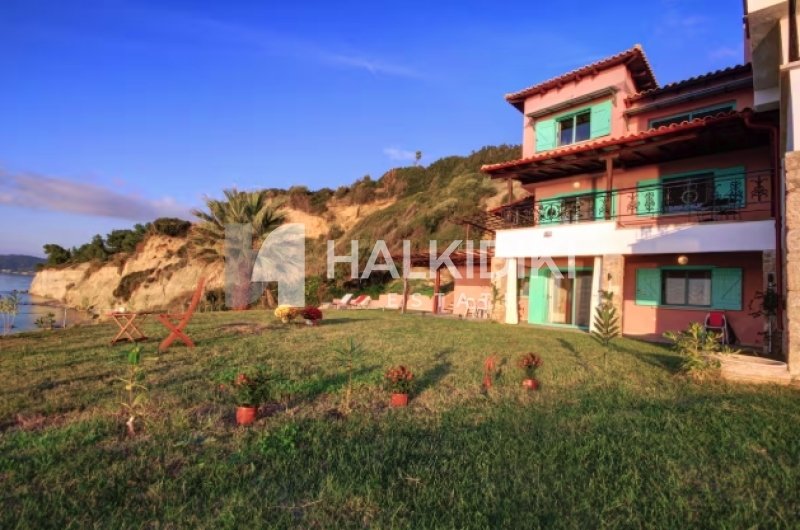Villa in Kassandra, Macedonia and Thrace, Greece 2 - 17963525