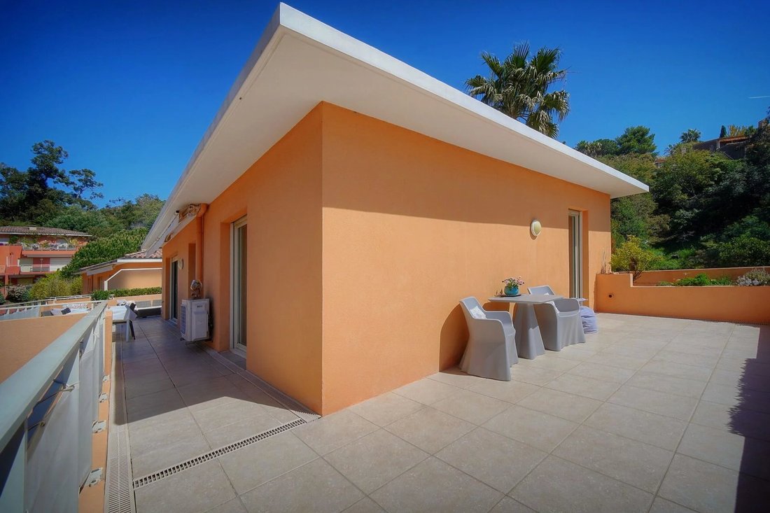 Apartment in Théoule-sur-Mer, Provence-Alpes-Côte d'Azur, France 5 - 17958042