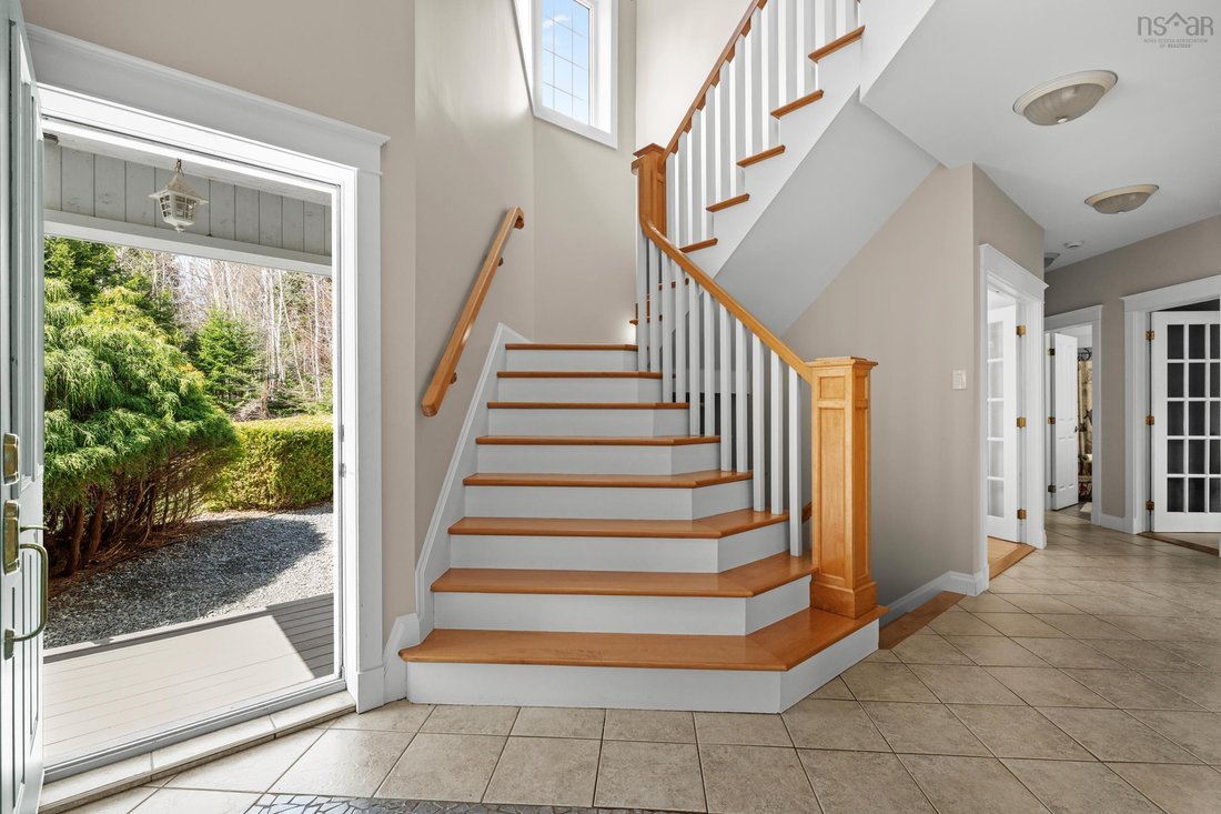 House in Tantallon, Nova Scotia, Canada 5 - 17961988