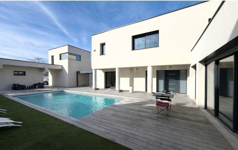 House in Capitole, Toulouse, France 1 - 17962203