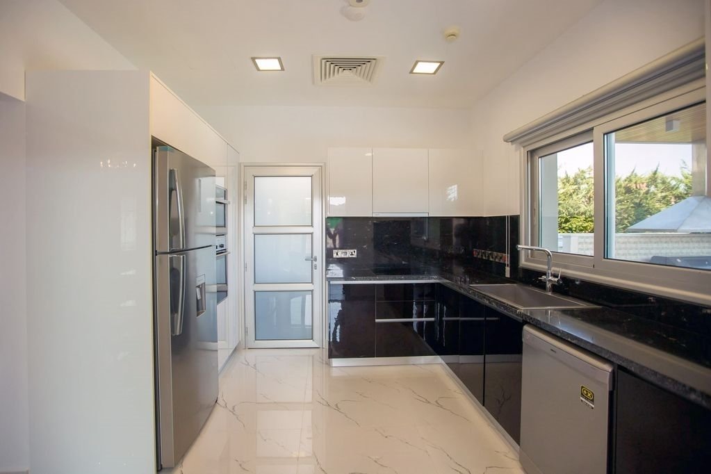Villa in Agios Tychon, Limassol, Cyprus 4 - 13545135