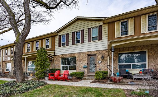 Condo in Burlington, Ontario, Canada 1