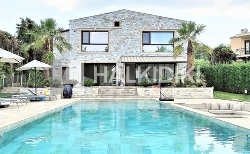 Villa in Pallini Municipal Unit, Macedonia and Thrace, Greece 1