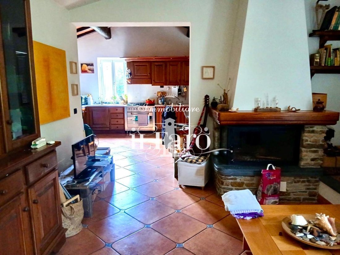House in Strettoia-Capezzano-Valdicastello, Pietrasanta, Tuscany 2 - 17962107
