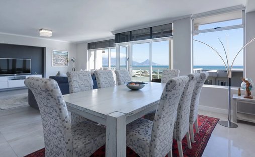 Appartamento a Saint-Tropez, Provenza-Alpi-Costa Azzurra, Francia 1