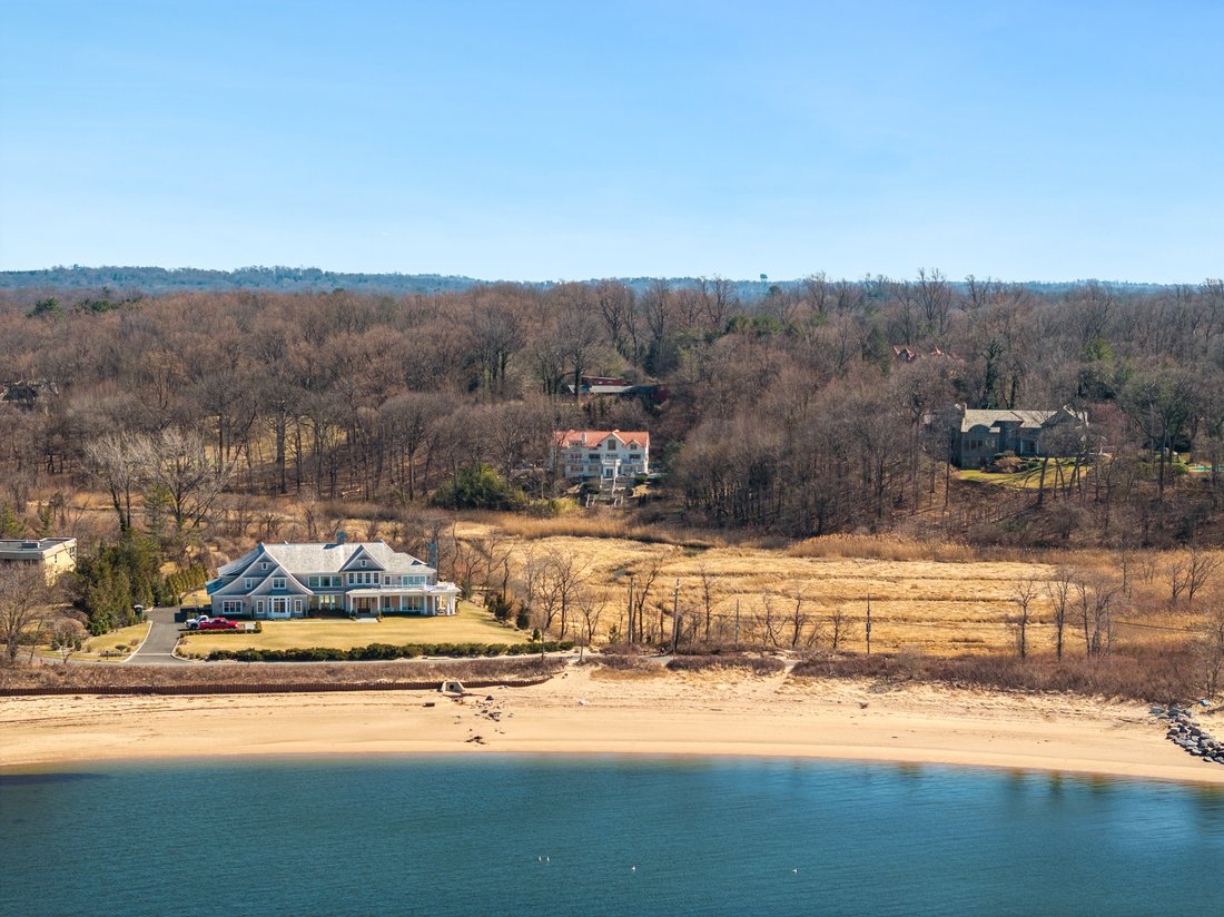 House in Port Washington, New York, United States 1 - 17957821