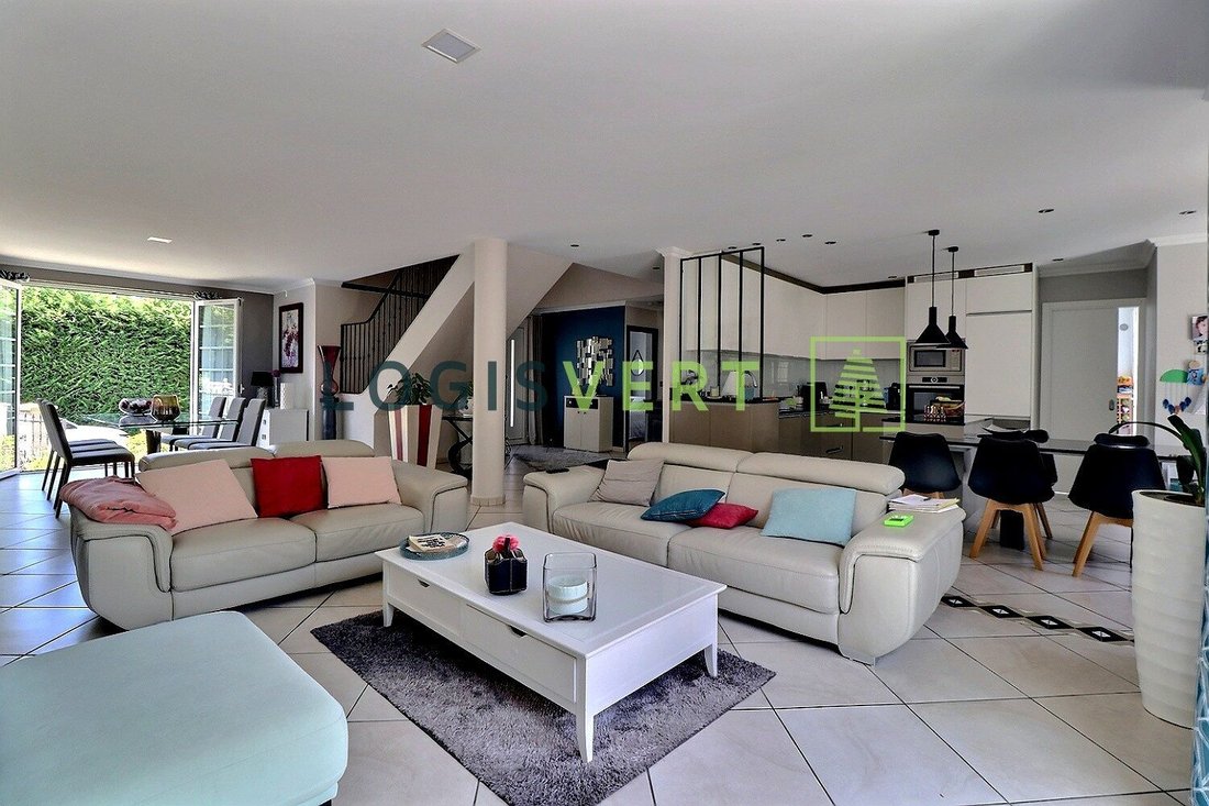 House in Gif-sur-Yvette, Ile-de-France, France 3 - 17963343
