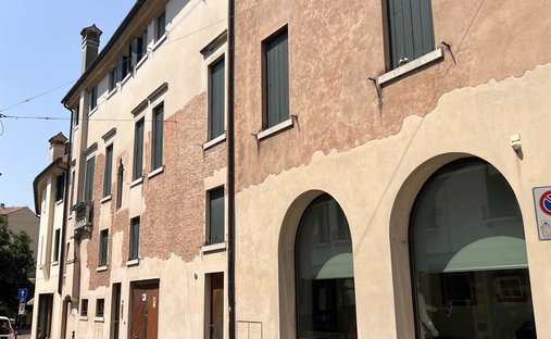 Apartment in Piazza Del Grano - Maggiore, Treviso, Italy 1
