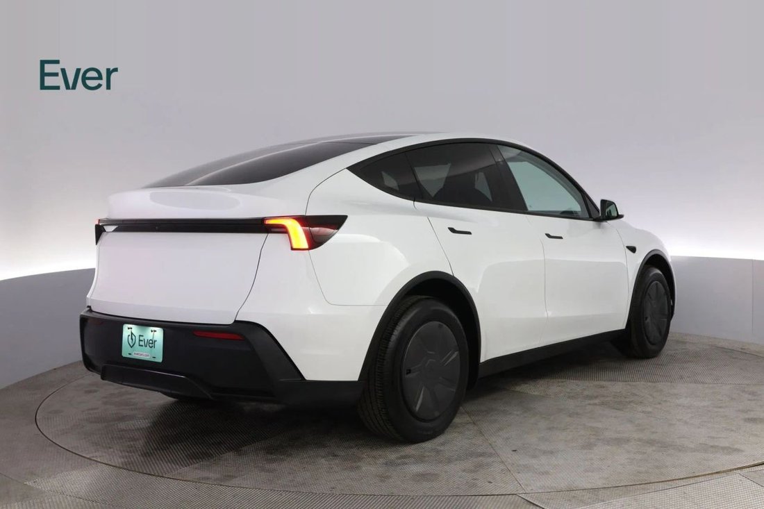 Suv in San Francisco, CA, United States 3 - 17867935