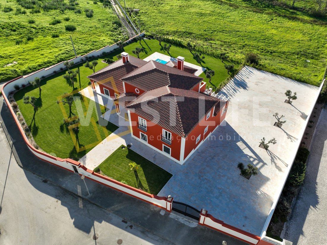 House in Santa Maria, Sao Pedro e Matacaes, Lisbon, Portugal 1 - 14478264