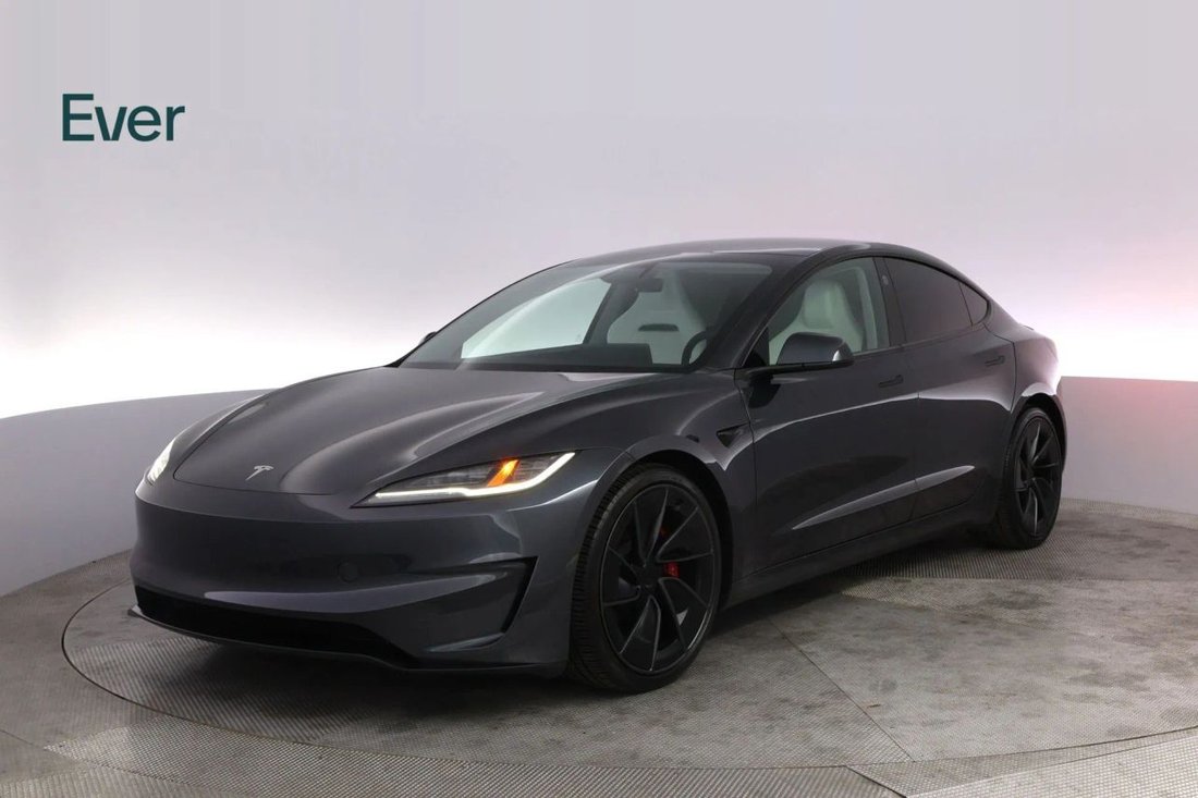 Sedan in San Francisco, CA, United States 2 - 17801044