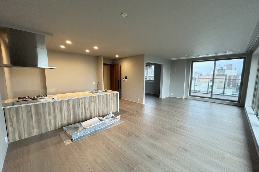 Condo in Osaka, Osaka, Japan 2 - 17963163