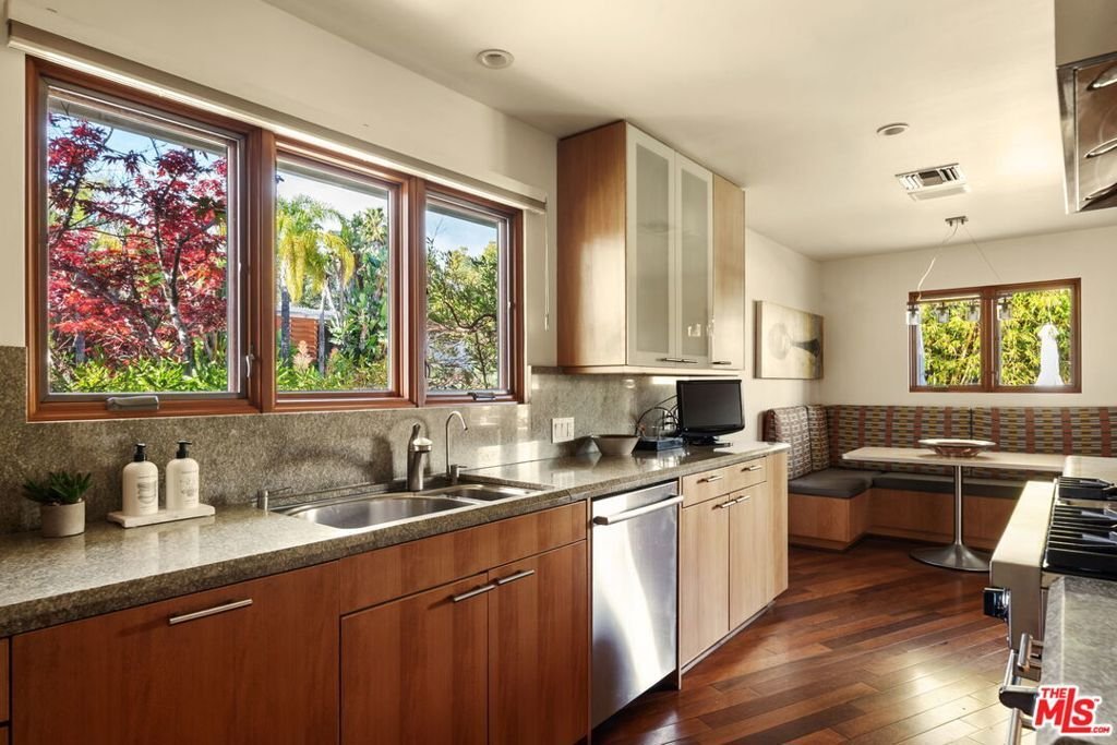 House in Los Angeles, California, United States 4 - 17958236