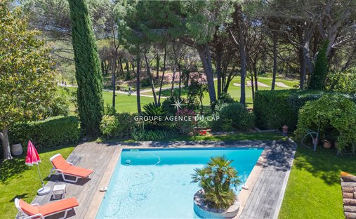 Villa in Le Dramont-Agay-Anthéor-Le Trayas, Saint-Raphaël, France 1
