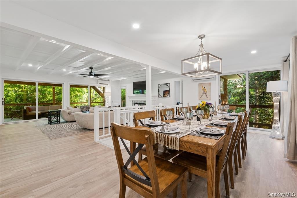 House in Yaphank, New York, United States 5 - 17959168