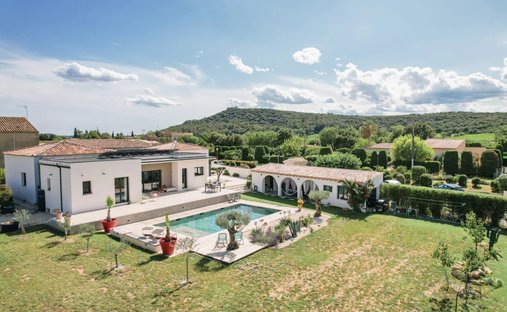 Villa in Uzès, Occitania, France 1
