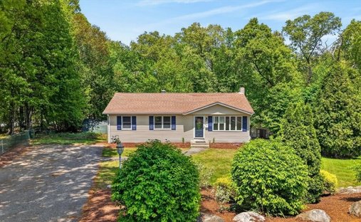 House in Smithfield, Rhode Island, United States 1