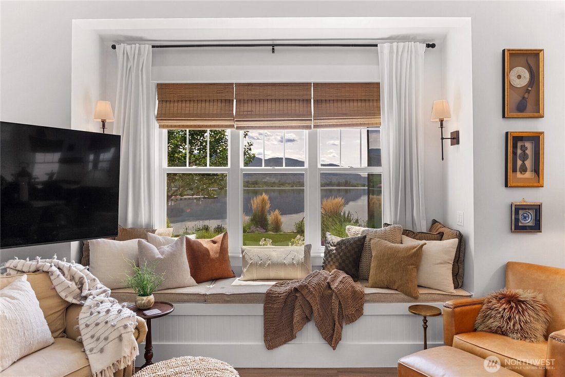 House in Oroville, Washington, United States 4 - 17962410