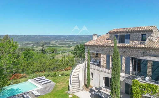 Estate in Roussillon, Provence-Alpes-Côte d'Azur, France 1