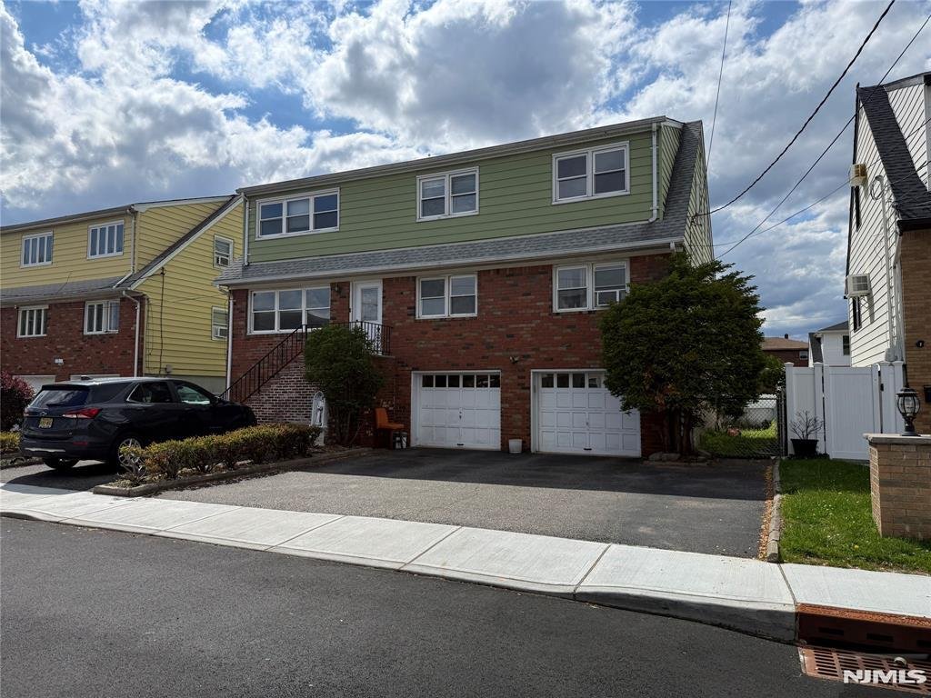 House in Little Ferry, New Jersey, United States 3 - 17960251