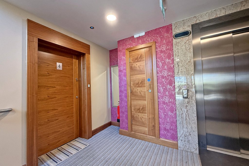 Apartment in Portstewart, Causeway Coast and Glens District, Northern Ireland 3 - 17962155