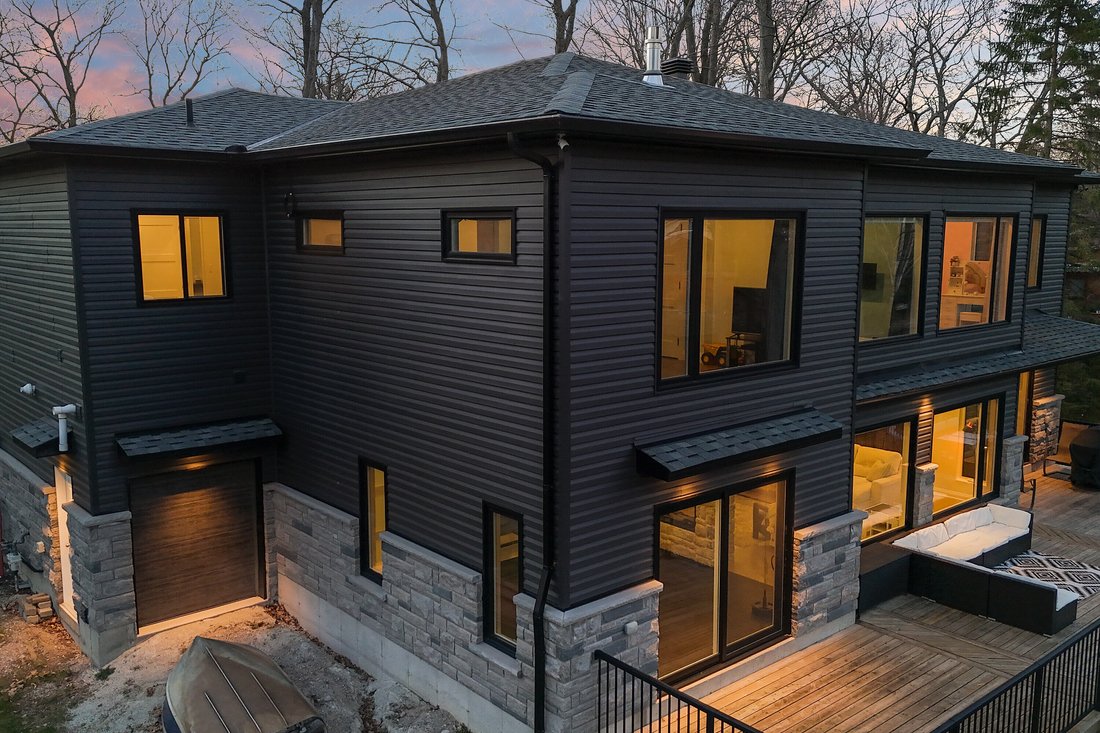 House in Wasaga Beach, Ontario, Canada 3 - 17960316