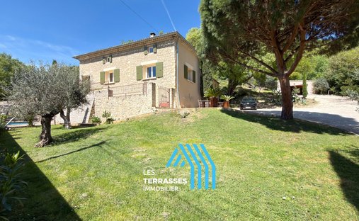 Country House in Mirmande, Auvergne-Rhône-Alpes, France 1