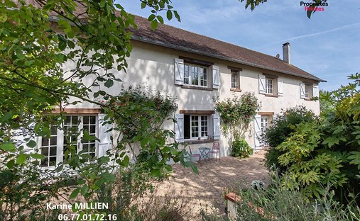 Villa in Muzy, Normandy, France 1