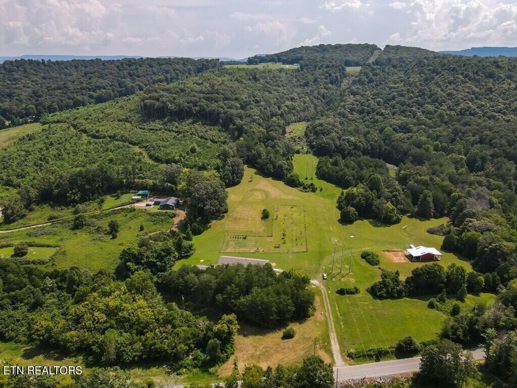 House in Doyle, Tennessee, United States 2 - 17958071